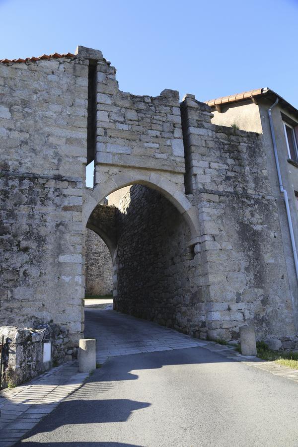 Maison De Vacances Chateaumur Bagian luar foto